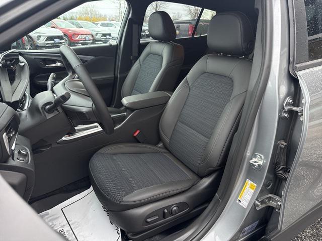 new 2025 Buick Envista car, priced at $24,595