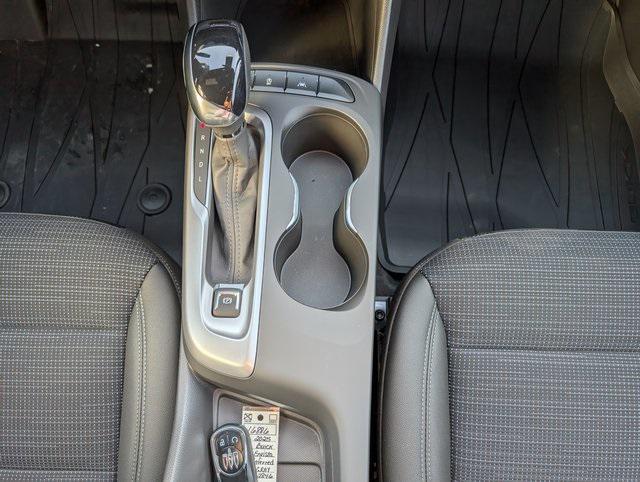 new 2025 Buick Envista car, priced at $26,535
