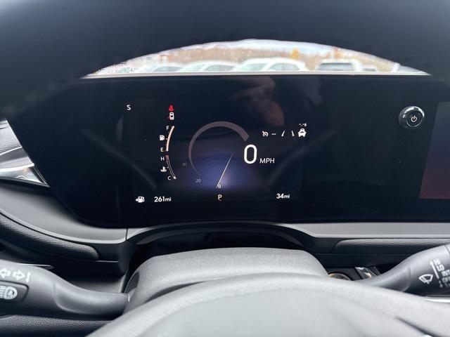 new 2025 Buick Envista car, priced at $24,595