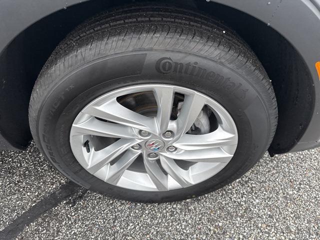 new 2025 Buick Envista car, priced at $24,595