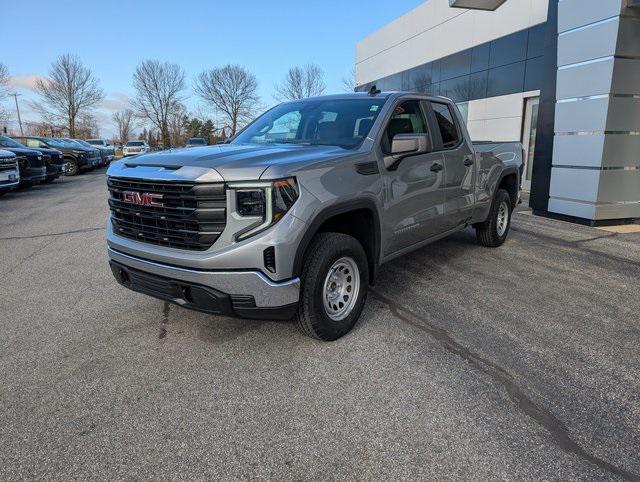 new 2025 GMC Sierra 1500 car, priced at $48,210