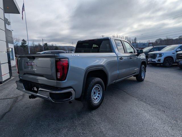 new 2025 GMC Sierra 1500 car, priced at $48,210