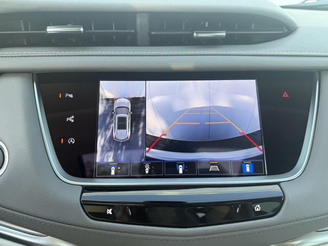 new 2025 Cadillac XT5 car, priced at $58,015