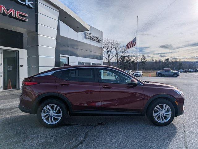 new 2025 Buick Envista car, priced at $26,535