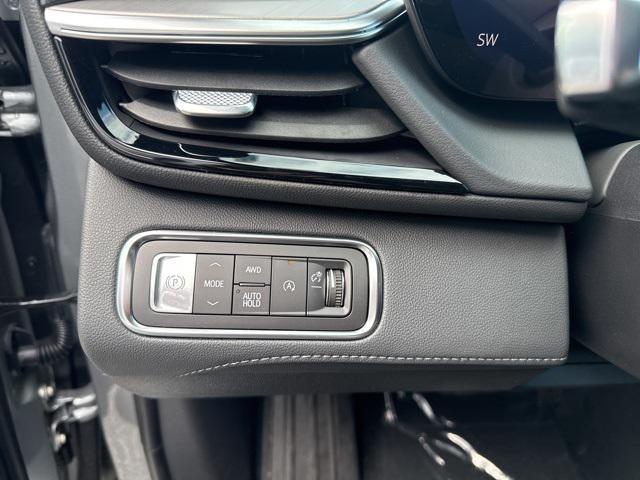 new 2025 Buick Enclave car, priced at $59,018