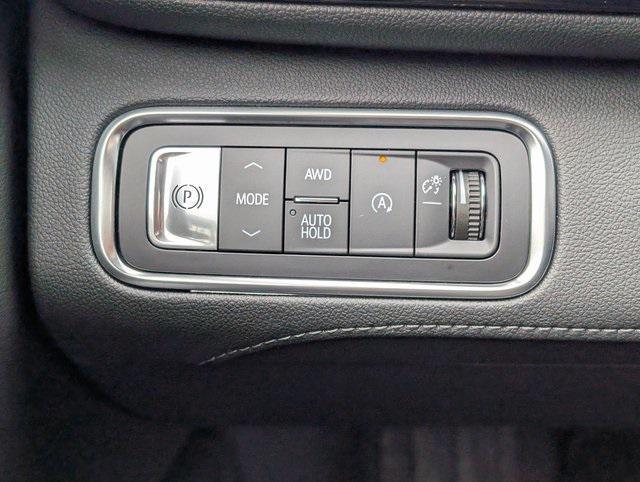 new 2025 Buick Enclave car, priced at $53,830