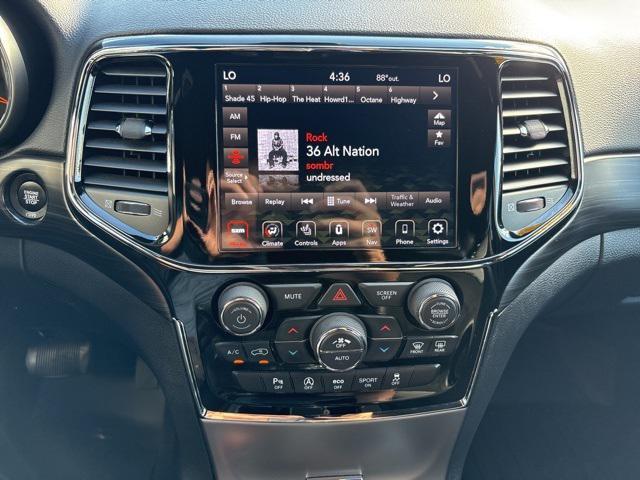 used 2020 Jeep Grand Cherokee car, priced at $25,000