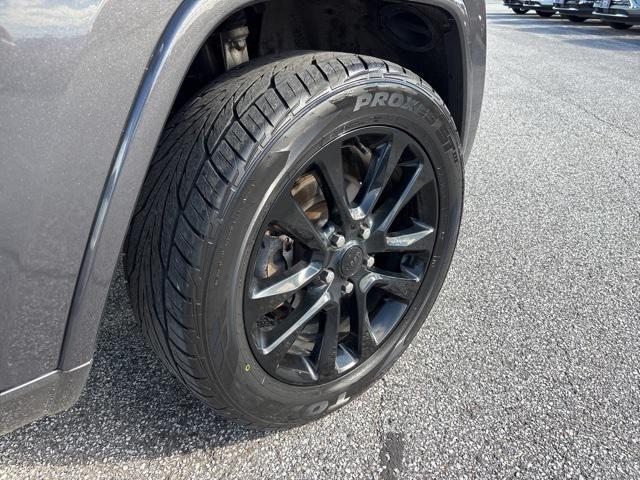 used 2020 Jeep Grand Cherokee car, priced at $25,000