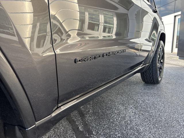 used 2020 Jeep Grand Cherokee car, priced at $25,000