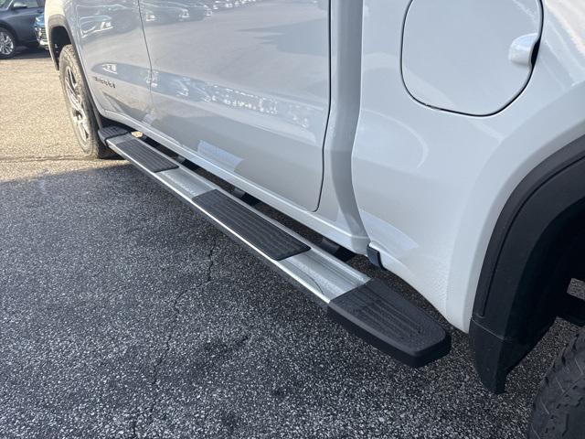 new 2026 GMC Sierra 1500 car, priced at $58,042