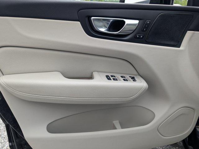 used 2022 Volvo XC60 car, priced at $32,398