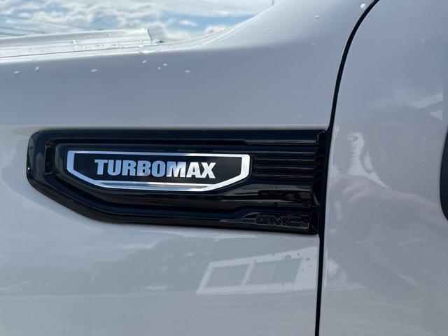 new 2025 GMC Sierra 1500 car, priced at $47,695
