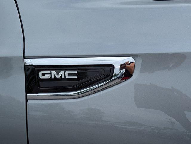 new 2024 GMC Yukon XL car, priced at $73,135