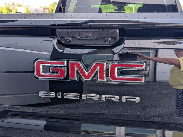 new 2025 GMC Sierra 1500 car, priced at $50,390