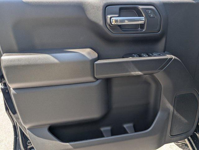 new 2025 GMC Sierra 1500 car, priced at $50,390