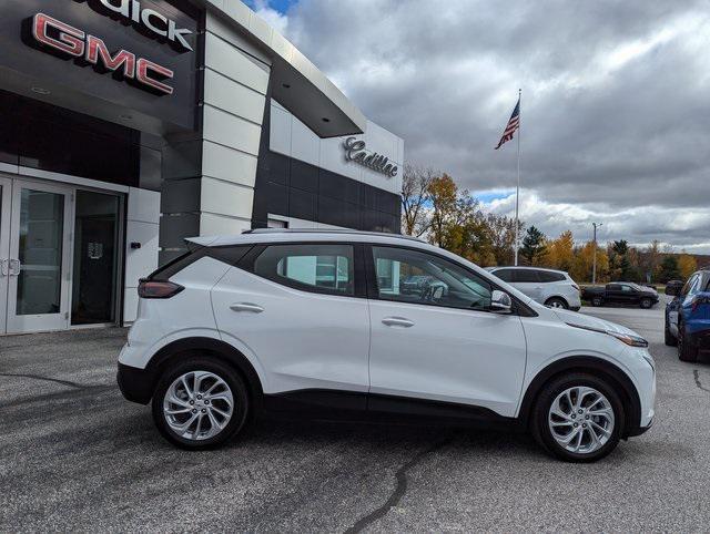 used 2022 Chevrolet Bolt EUV car, priced at $19,298