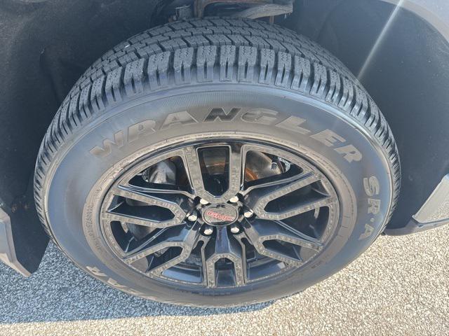 used 2023 GMC Sierra 1500 car, priced at $43,998