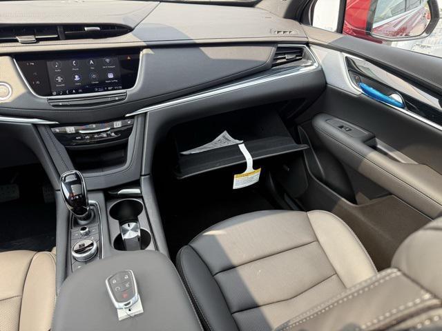 new 2025 Cadillac XT5 car, priced at $55,740