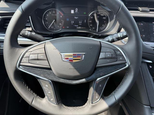 new 2025 Cadillac XT5 car, priced at $55,740
