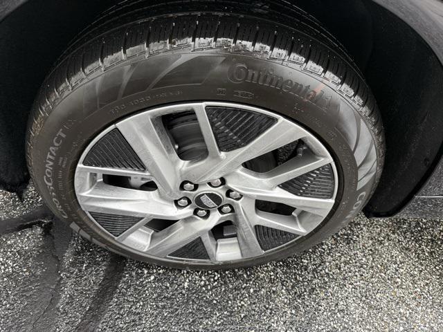 new 2025 Cadillac OPTIQ car, priced at $53,785