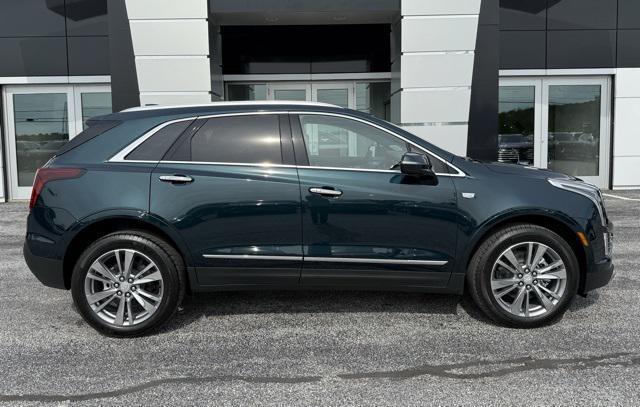 new 2025 Cadillac XT5 car, priced at $54,365