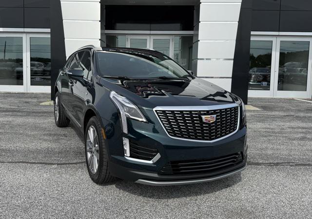 new 2025 Cadillac XT5 car, priced at $54,365
