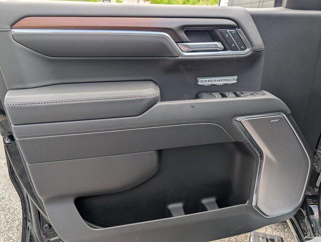 new 2025 GMC Sierra 1500 car, priced at $73,075