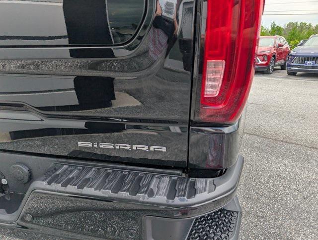 new 2025 GMC Sierra 1500 car, priced at $73,075
