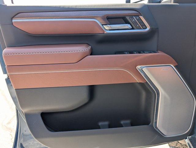 new 2025 GMC Sierra 2500 car, priced at $97,070