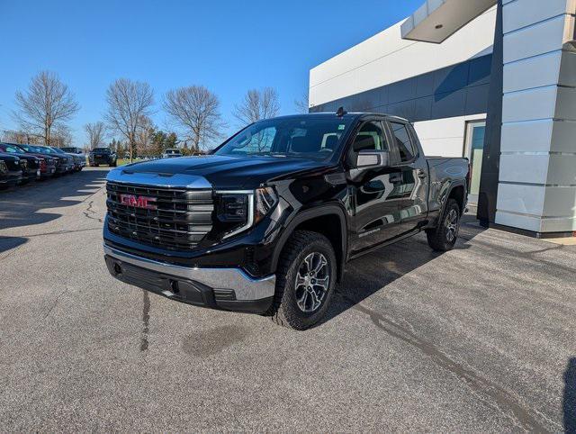 new 2025 GMC Sierra 1500 car, priced at $53,010