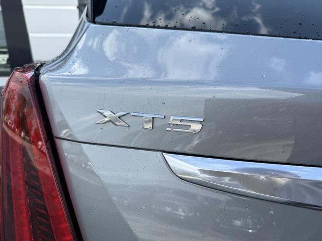 new 2025 Cadillac XT5 car, priced at $56,790