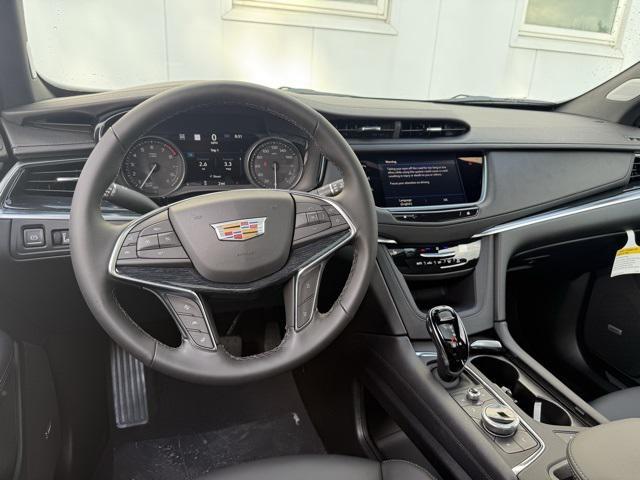 new 2025 Cadillac XT5 car, priced at $56,790