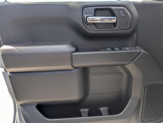 new 2025 GMC Sierra 1500 car, priced at $47,645
