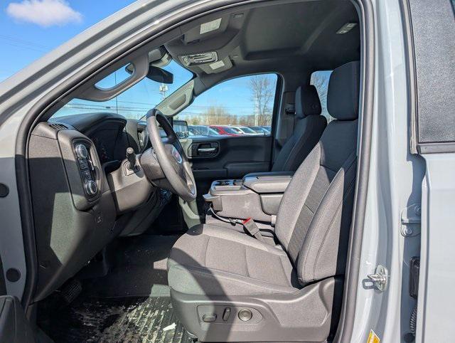 new 2025 GMC Sierra 1500 car, priced at $47,645