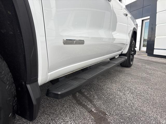 used 2022 GMC Sierra 1500 car, priced at $38,998