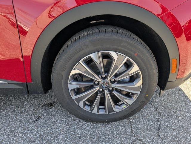 new 2025 Buick Envision car, priced at $38,740