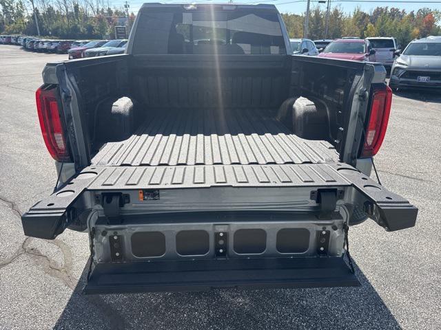 new 2026 GMC Sierra 1500 car, priced at $65,279