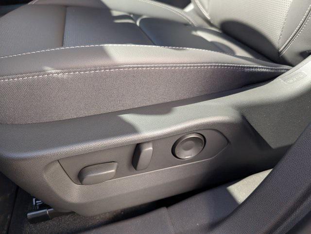 new 2025 Buick Envision car, priced at $40,235
