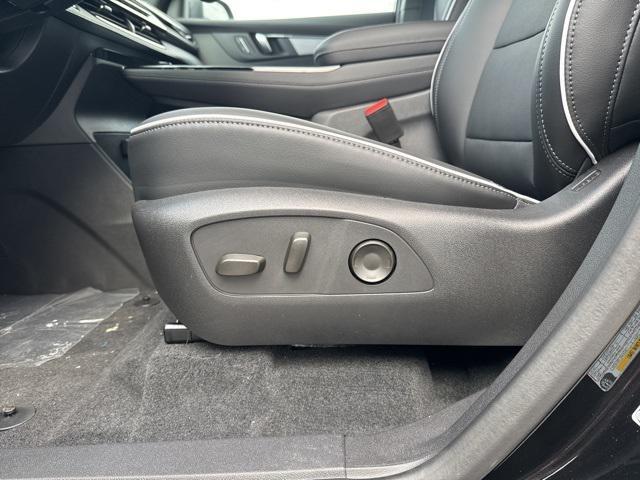 new 2025 Buick Enclave car, priced at $48,026