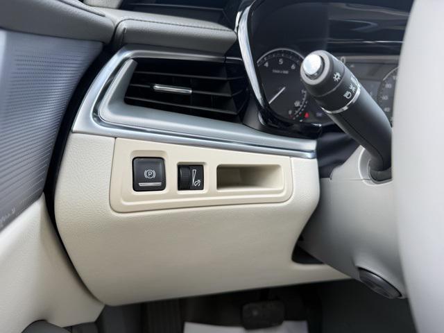 new 2025 Cadillac XT5 car, priced at $54,915