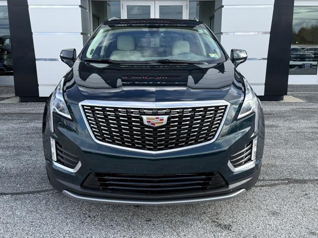 new 2025 Cadillac XT5 car, priced at $54,915
