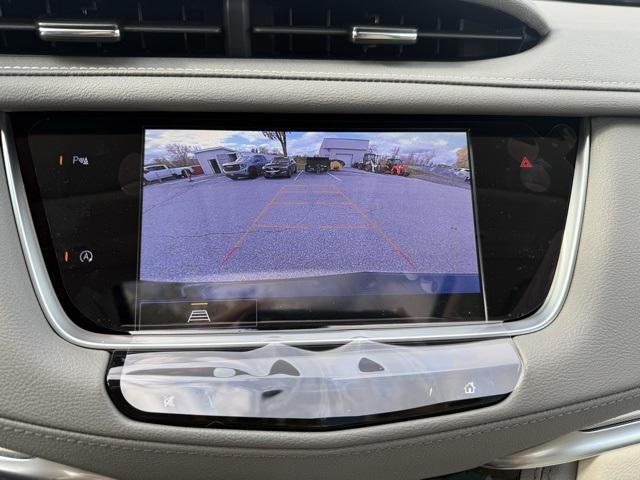 new 2025 Cadillac XT5 car, priced at $54,915