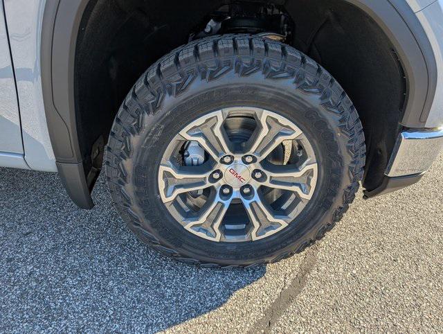 new 2025 GMC Sierra 1500 car, priced at $55,360