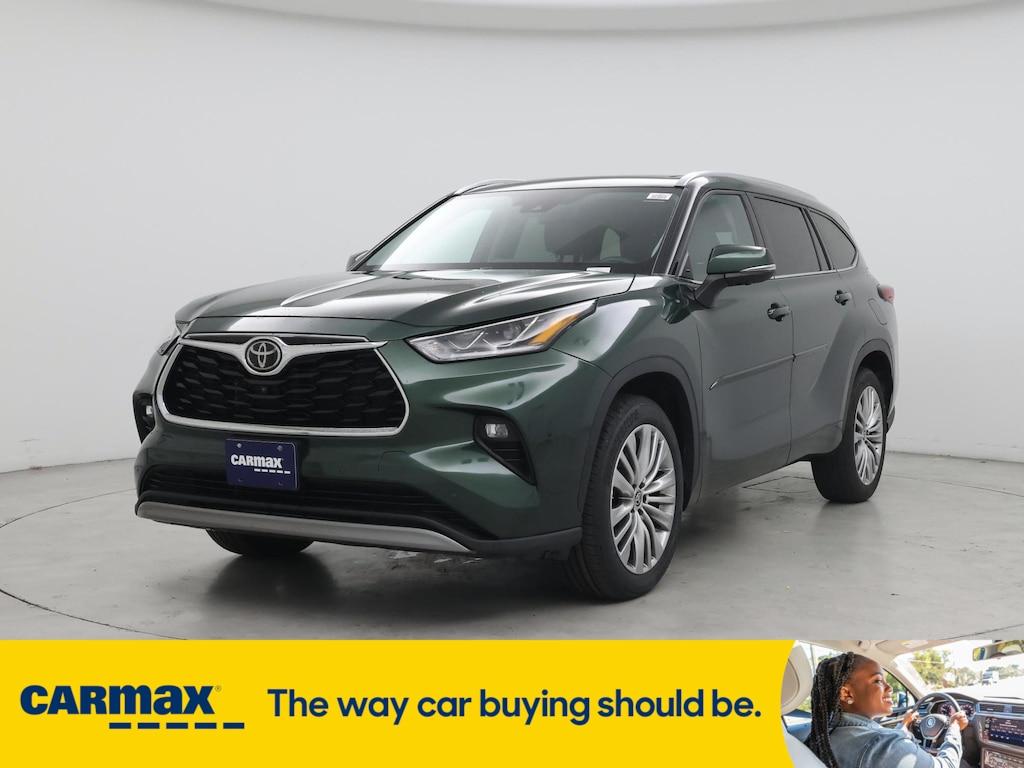 used 2023 Toyota Highlander car, priced at $40,998