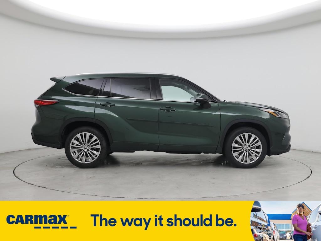 used 2023 Toyota Highlander car, priced at $40,998