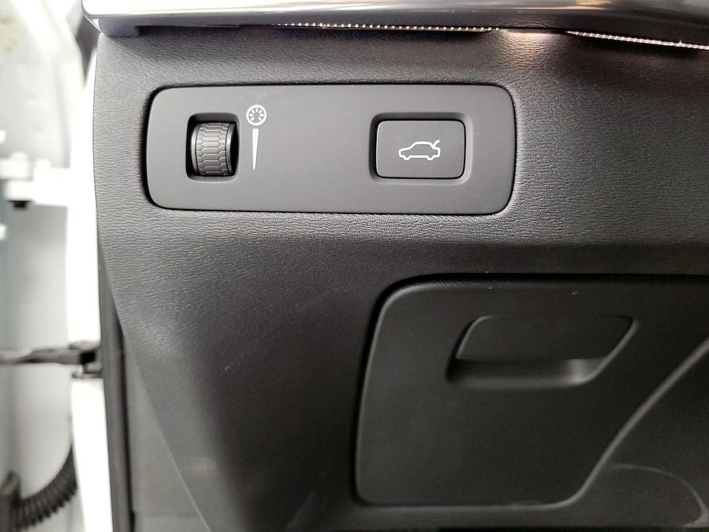 used 2019 Volvo XC90 car, priced at $27,998