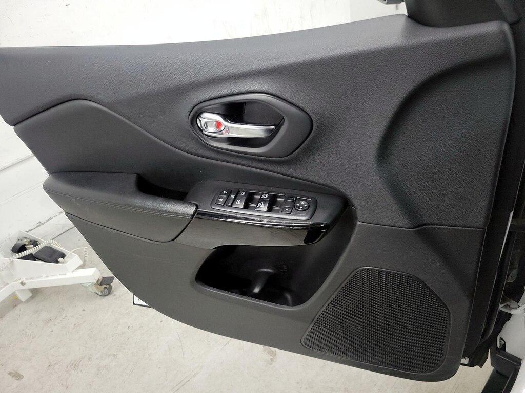 used 2019 Jeep Cherokee car, priced at $18,998