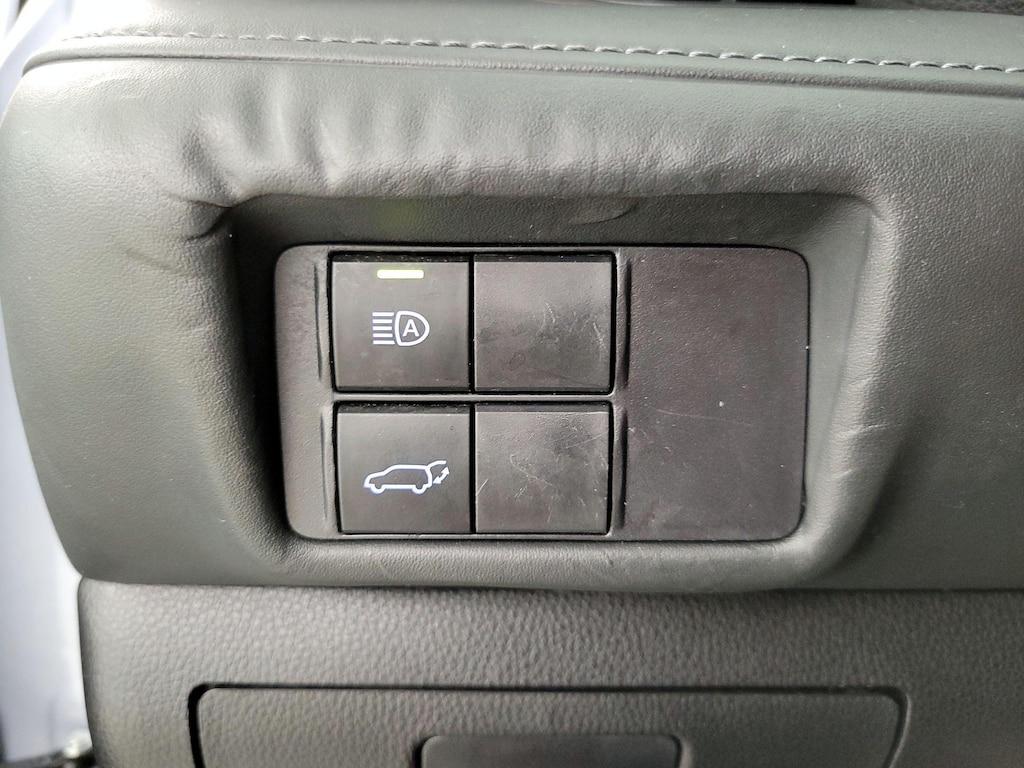 used 2022 Toyota Highlander car, priced at $31,998