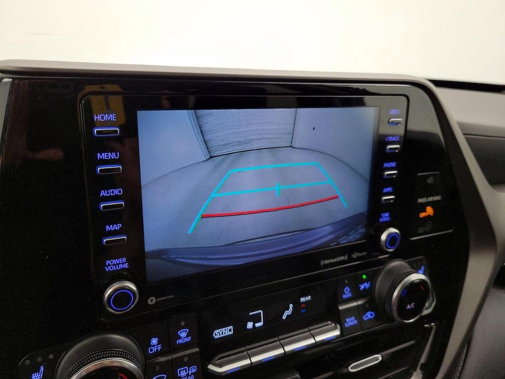 used 2022 Toyota Highlander car, priced at $31,998