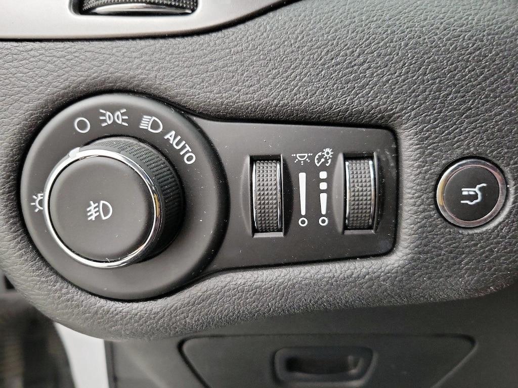 used 2019 Jeep Cherokee car, priced at $15,998